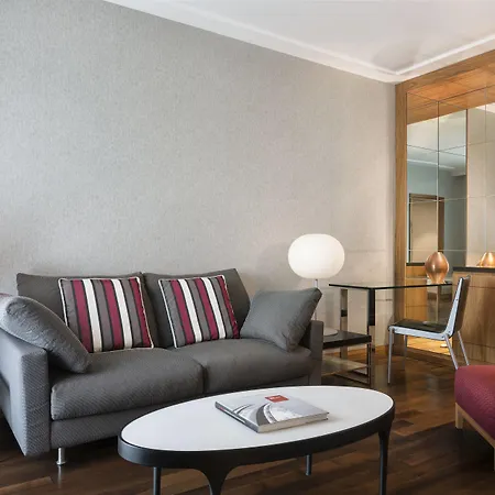 Hotel Le Meridien Visconti