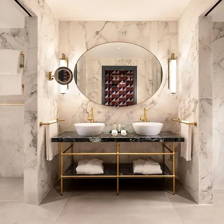 Hotel Le Meridien Visconti 4*