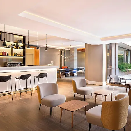 Hotel Le Meridien Visconti 4*