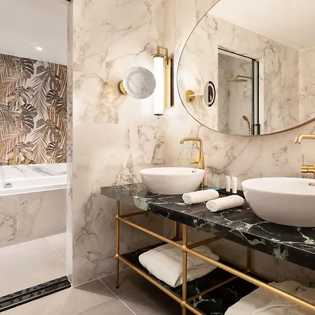 Le Meridien Visconti 4* Řím