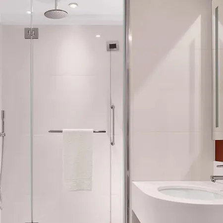 Le Meridien Visconti Отель