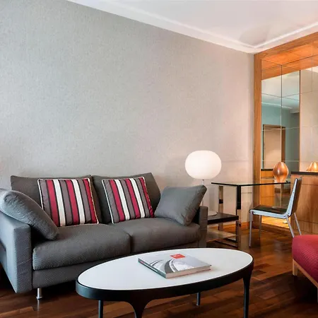 Ξενοδοχείο Le Meridien Visconti