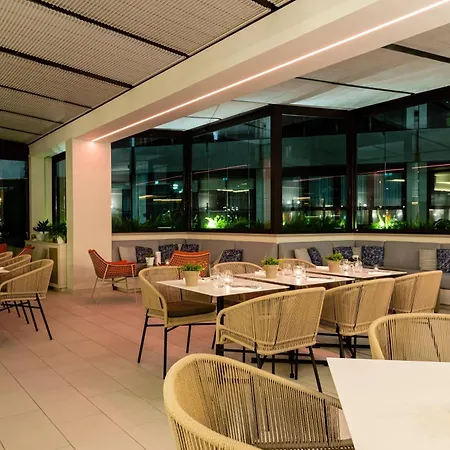 Отель Le Meridien Visconti