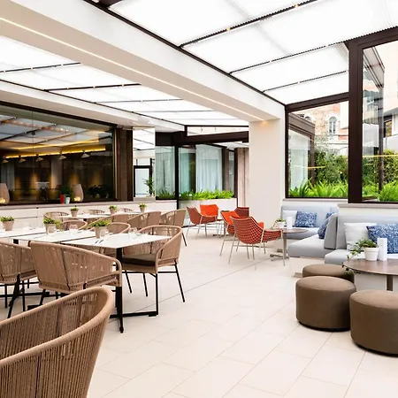 Le Meridien Visconti Отель