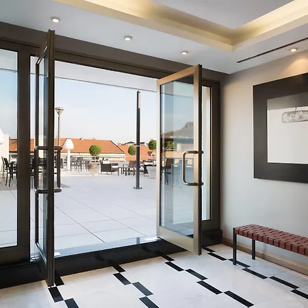 Szálloda Le Meridien Visconti 4*
