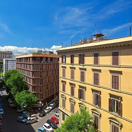 Le Meridien Visconti Szálloda 4*